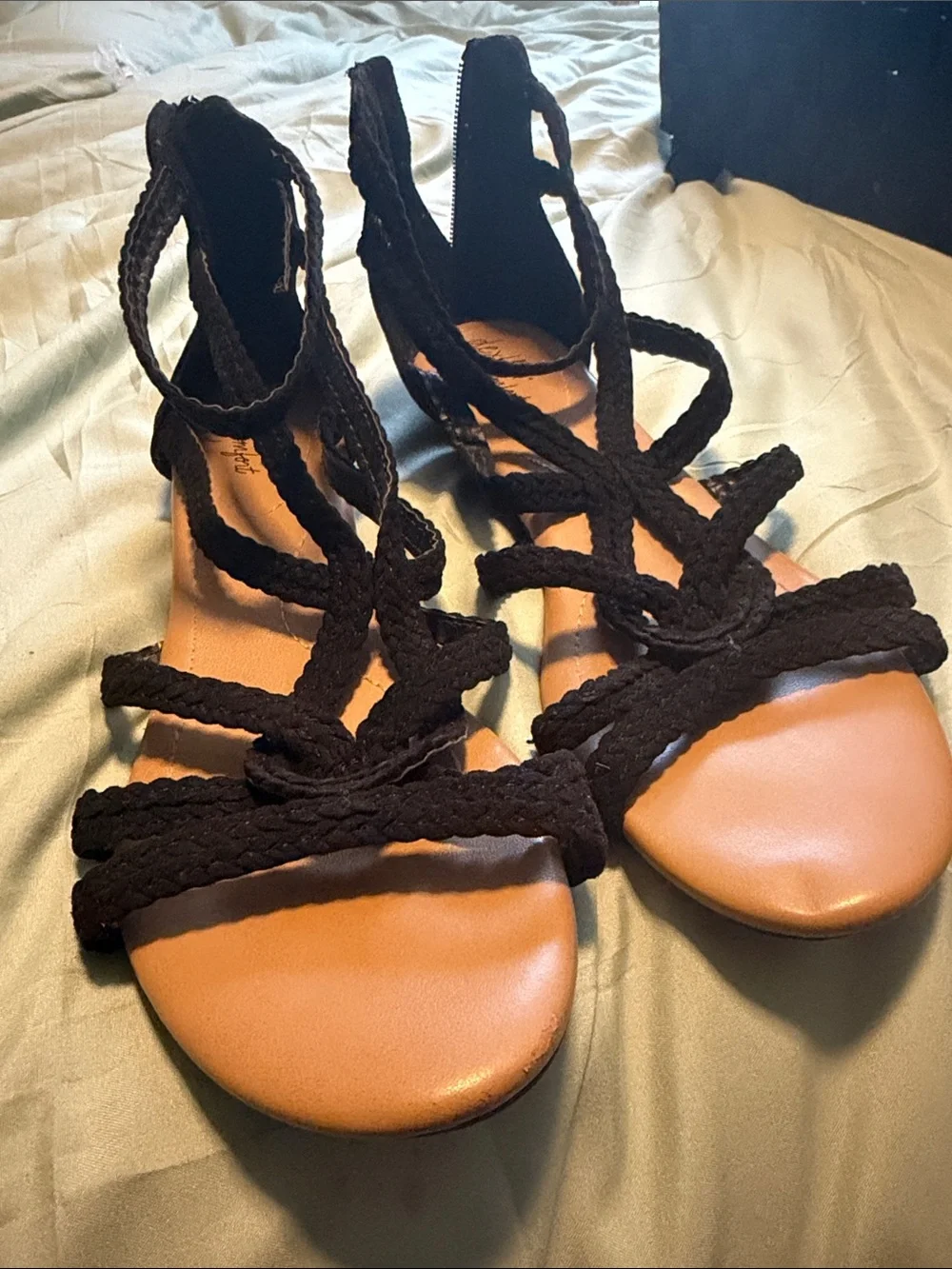 dexflex comfort Black Braided Lace-Up Sandals